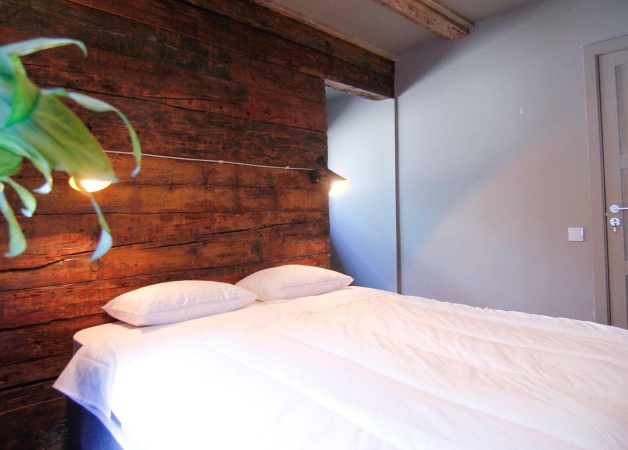 Guest house Black Flamingo *